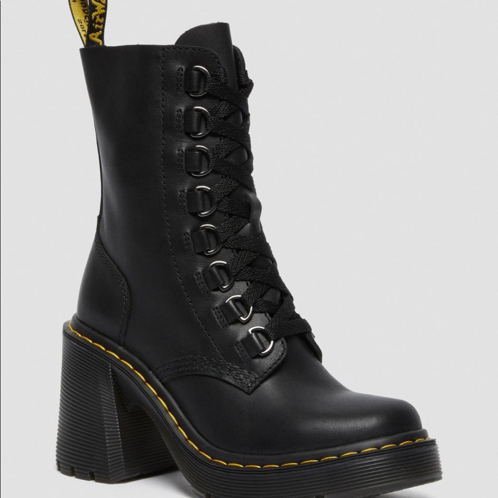 - Dr MARTENS CHESNEY BLACK BOOT Heel Lace Up Size: 8 - Picture 3 of 8